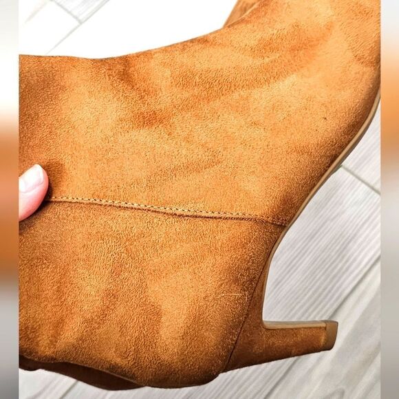(39-3782)  Universal Thread Women's TAYLOR  Ankle Boots Sz 9.5 - Picture 8 of 10